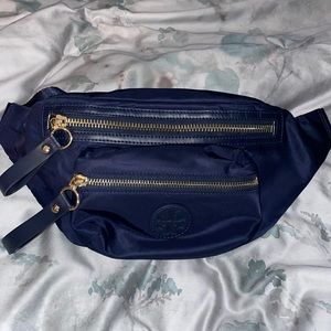 Tory Burch belt bag 💯 authentic.